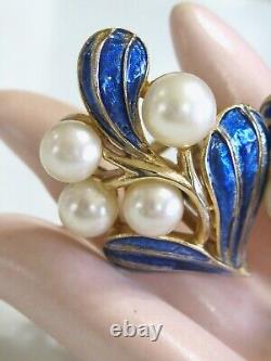 1967 Vintage Trifari Under The Sea Mistletoe Clip Earrings Blue Enamel & Pearls