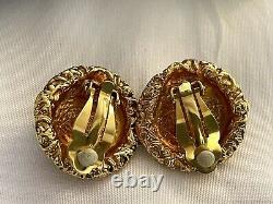 Auth Vintage CHANEL Green Gripoix Stone Round Clip On Earrings Gold