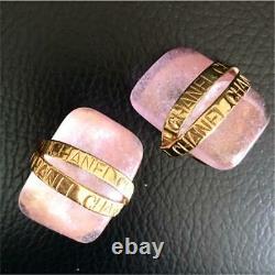 Auth Vintage CHANEL Pink Gripoix Gold Letter Plate Clip On Earrings Used Japan