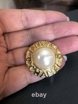 Authentic Coco Chanel CC Gold Plated Pearl Earring Clip On Single Vintage