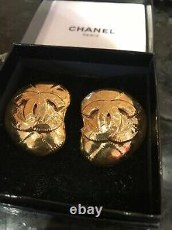 Chanel Earrings byzantine CC Clip On Early 90s Vintage Rare Gold Plated V Rare