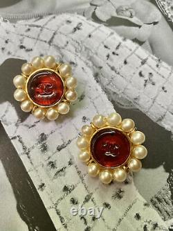 Chanel vintage gripoix and pearl clip on earrings