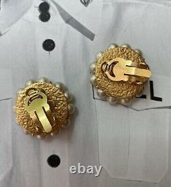 Chanel vintage gripoix and pearl clip on earrings