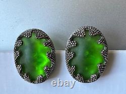 Gorgeous French Vintage Clip-on Earrings Green Glass enchased in Silver claws