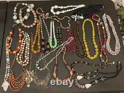 Huge True Vintage Costume Jewelry Lot Rhinestone Bakelite 650 Plus Pieces WOW