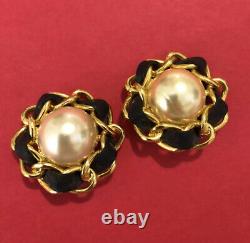(Inv# 12) Vintage CHANEL Classic Leather Pearl Clip On Earrings