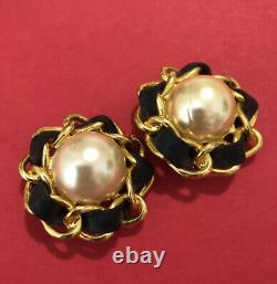 (Inv# 12) Vintage CHANEL Classic Leather Pearl Clip On Earrings