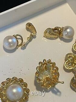 Lot Vintage Gold Tone Pearl Enamel cabachon Earrings Clip