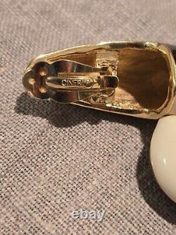 Massive vintage clip-on earrings Ciner Enamel Brown and White #205