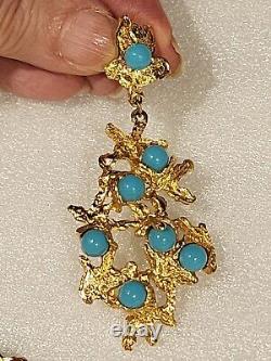 RARE Vintage Crown Trifari Signed Turquoise Rhinestone Dangling Earrings Clip