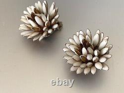 Superb Vintage French Clip-on Earrings Flower's petals w. White Glass Cabochon