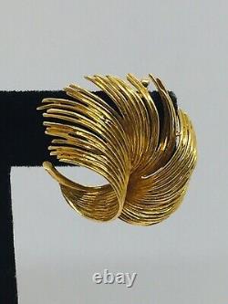 Tiffany & Co. Vintage Authentic 18k Yellow Gold Feather Design Clip Earrings