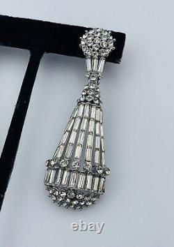 Trifari Vintage Silver Tone Crystal Rhinestone Dangle Pendulum Clip Earrings