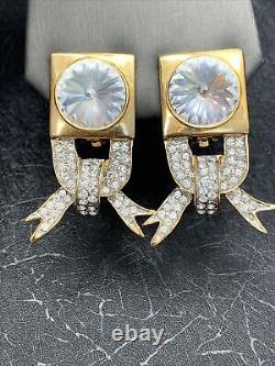 Ugo Correani For Les Bernard Rare Vintage Gold Pave Crystal Ribbon Clip Earrings