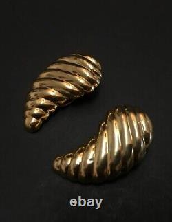 VTG Signed 14k Yellow Gold RIBBED Clip On Earrings, 3.1g