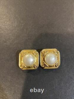 Vintage Chanel Faux Pearl Clip On Earrings CC Logo With Gold Tone