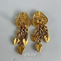 Vintage Chanel Gripoix Heart Dangling Drop Gold Plated Clip On Earrings 96P