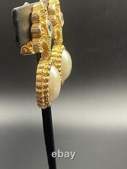 Vintage Christian Dior Gold-tone Lustrous Pearl Rhinestones Clip Earrings Dangle