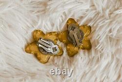 Vintage Clip-On Earrings Starfish Star Clear Lucite Jelly-Like Cabochon Gold