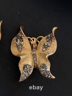Vintage Crown Trifari Signed Butterfly Gold Tone Earrings rhinestones