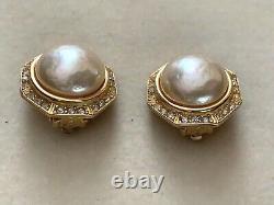 Vintage French Designer Clip-on Octogonal Earrings w. Crystals border & Pearl