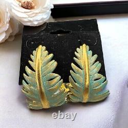 Vintage Givenchy Feather clip-on earrings