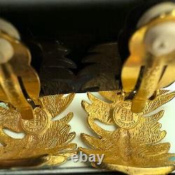 Vintage Givenchy Feather clip-on earrings