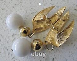 Vintage Givenchy Gold-plated Faux Pearl Drop Dangle Clip Earrings 3 1/4 Runway