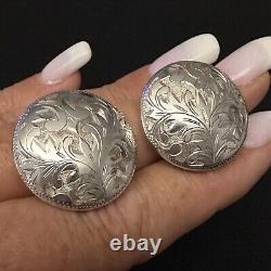 Vintage Japanese Estate Sterling Silver Hand Carved Dome Clip On Earrings 1