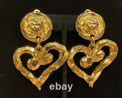 Vintage Large Heart Runway Hammered Dangle Gold Tone Clip on Earrings