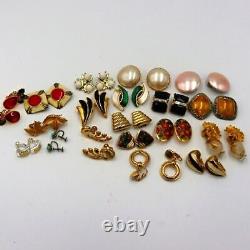 Vintage Mcm Mod Clip On Costume Jewelry Earrings Coro Kramer Trifari Monet Sodor