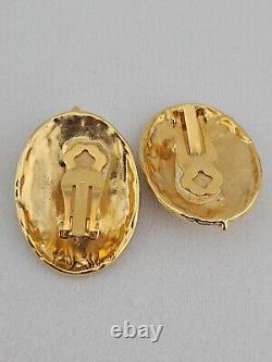 Vintage OUTSTANDING MID-CENTURY Gold Tone CRYSTAL SEA LIFE Earrings CLIP ON