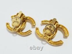 Vintage chanel clip on earrings