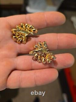 Vintage rare clip on earrings, Trifari earrings, gold tone metal